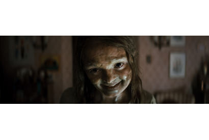 『THE MUMMY／ザ・マミー 棺の中の少女』戦慄場面写真＆和やかメイキングショット 画像