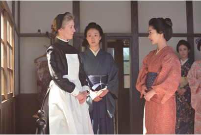 「風、薫る」第26回あらすじ・場面写真　直美と多江が通訳をしながらバーンズの授業が始まるが、内容は想定外のことばかり…5月4日放送 画像