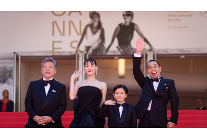 「眼差しの繊細なニュアンスが素晴らしい」綾瀬はるか＆大悟に絶賛集まる『箱の中の羊』カンヌで9分間のスタンディングオベーション 画像