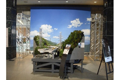 「特撮博物館」新潟展で開催前に特別先行展示！「強遠近法ミニチュアセット」登場 画像