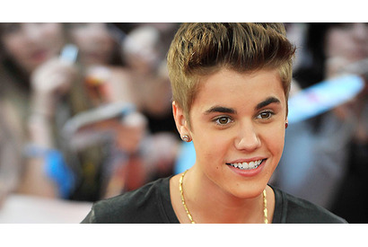 ジャスティン・ビーバー、カナダのナイトクラブで暴漢に襲われる 画像