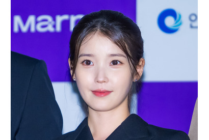 IU、俳優イ・ジョンソクとの4年の交際に終止符。恋人から“10年来の男友達”へ 画像
