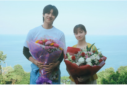 「絶賛ロス中」「忘れられない夏に」反響続々　橋本環奈＆チェ・ジョンヒョプら「バカンスの法則」撮了が公開 画像