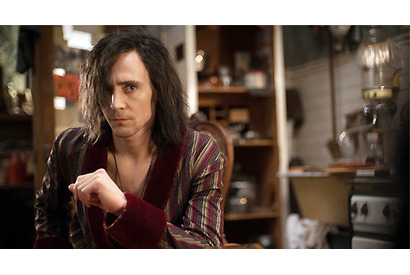 トム・ヒドルストン、アメコミ悪役から吸血鬼に…ジム・ジャームッシュ監督作12月公開 画像