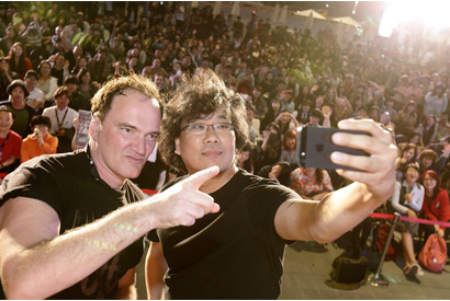 タランティーノが“自腹”で電撃参戦！　ポン・ジュノ監督は「スピルバーグのよう」 画像