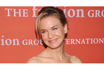 レニー・ゼルウィガー、養子を迎えて母親になることを検討中 画像