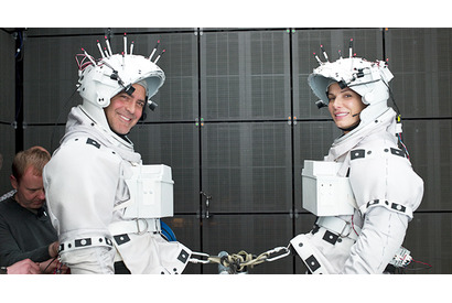 【特別映像】『ゼロ・グラビティ』驚きの撮影マジック…宇宙の作り方をお教えします！ 画像