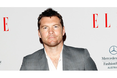 サム・ワーシントン、恋人を蹴ったパパラッチを殴打して逮捕 画像