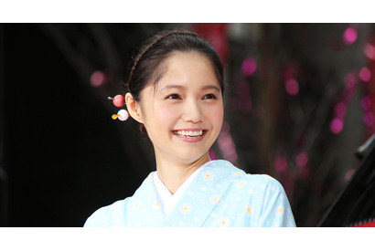 『神様のカルテ2』櫻井翔＆宮崎あおい、和装で日本橋に！ファン1000人が大歓声 画像