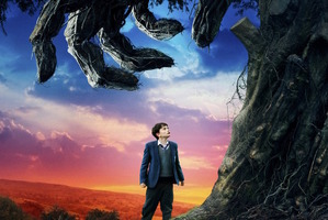 『怪物はささやく』