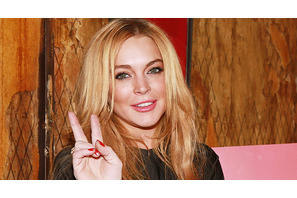 リンジー・ローハン、アシスタントを解雇 画像