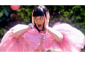 ケイティ・ペリーの最新PVに日本発のエコフレンドリーウォッチが登場！ 画像