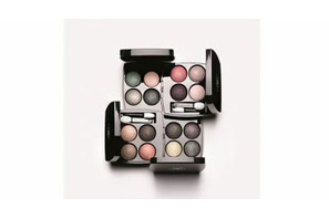 「シャネル」アイシャドゥパレット、“ツイード”に着想を得たカラーでメークの楽しさは無限大に 画像