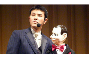 あの恐怖の最新作からビリーが来日　ボイスマジシャン・いっこく堂と夢の競演！ 画像