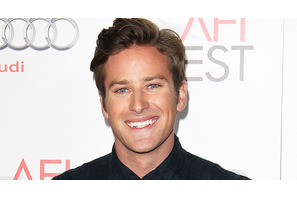 アーミー・ハマーが父親に！　第1子は年内に誕生予定 画像