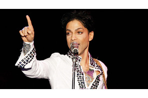 プリンス、ケイト・モスらスターのためにプライベートなライブを披露 画像