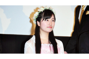 「ももクロ」佐々木彩夏、松葉づえなしでファンの前に！　18歳の飛躍誓う 画像