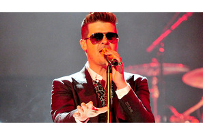 ロビン・シック、ニューアルバムのタイトルは別居中の妻の名前！ 画像