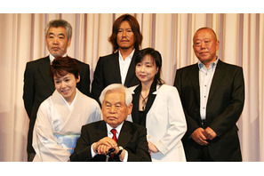日本最高齢の監督・新藤兼人「カメラの横に立つと活力が湧く」　渾身の47作目が完成 画像