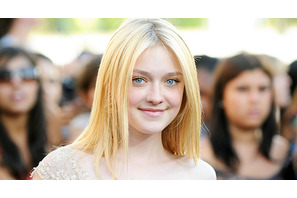 ダコタ・ファニング、新作でユアン・マクレガーと共演へ 画像