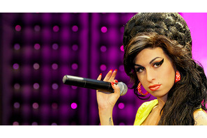 故エイミー・ワインハウスのブロンズ像が来月にも公開 画像