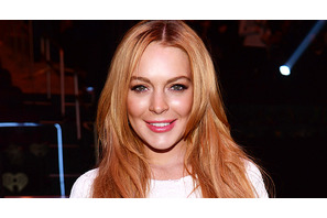 リンジー・ローハン、催眠療法で禁煙に挑戦！ 画像