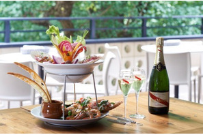 キハチ青山本店、外苑並木を望むテラスで楽しむ“シャンパンフリーフロープラン”秋限定開催 画像
