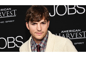 アシュトン・カッチャー、年下女性との浮気が発覚!? 画像