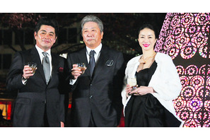 “世界一の山崎”シェリーカスクで伊集院静＆工藤公康＆井川遥が乾杯！　ウイスキーアワード開催 画像