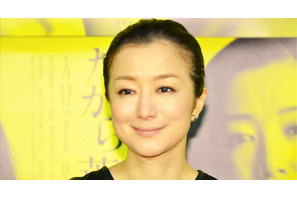 鈴木京香、人生初の“ネットカフェ体験”に驚き！「設備が充実している」 画像