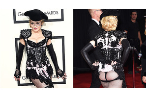 マドンナ、グラミー賞レッドカーペットでお尻を露出 画像