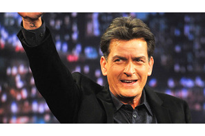 チャーリー・シーン、米大統領選出馬を計画中 画像