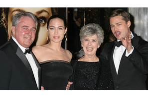 ブラピ最新作のワールド・プレミアがL.A.で開催　ブラピの両親とアンジーも出席 画像