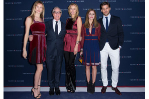 「トミー ヒルフィガー」パリの新ストアを祝い、豪華ファッションアイコンが集結 画像