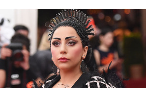 レディー・ガガ、ウエディングドレスのデザインをヴェラ・ウォンに依頼 画像