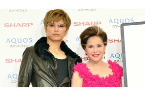 デヴィ夫人、GACKTのあま～い声に起こされて「優しくて紳士的」とうっとり 画像
