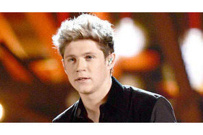 「1D」ナイル・ホーラン、暴走気味の追っかけファンに安全運転を呼びかける 画像