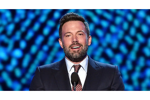 ベン・アフレック、元ナニーの生活援助のうわさを否定 画像