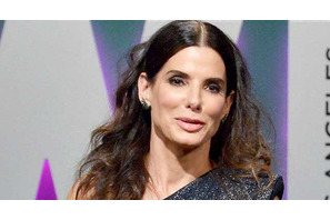 サンドラ・ブロック、新恋人は2歳下のイケメン・シングルファーザー 画像