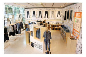 GAP日本上陸20周年記念！イラストレーター長場雄デザインで店内をモデルチェンジ 画像