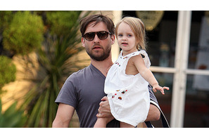 トビー・マグワイア夫妻に第2子の男児誕生！　 画像