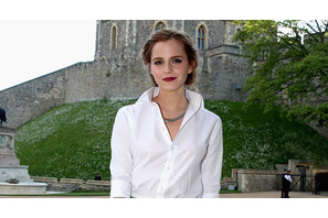 エマ・ワトソン、ヨガの資格取得のため訓練中 画像