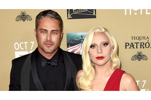 レディー・ガガ、婚約者と初キスした際に平手打ち！ 画像