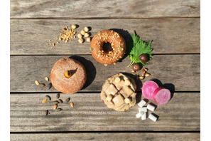 【3時のおやつ】リッチな秋のフレーバー新登場！「カムデンズ ブルー ドーナツ」 画像