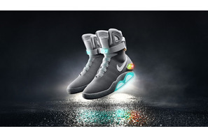 ナイキ、『バック・トゥ・ザ・フューチャー』の未来シューズを発表！ 画像