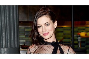 アン・ハサウェイ、スター勢揃いの話題作でヒロイン役へ 画像