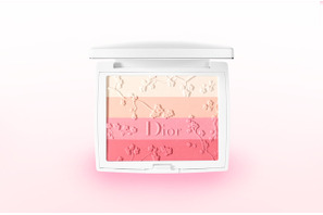 春の日差しのベールを頬にまとって…「ディオールスノー」限定チーク 画像