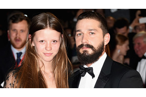 シャイア・ラブーフ、婚約!? 画像