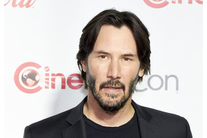 キアヌ・リーブス、『マトリックス』の熱狂的ファンから狙われる!? 画像