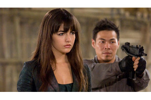 太眉ファッショニスタ、カミーラ・ベルに注目　“プッシュ”でイケメンを次々と略奪！ 画像